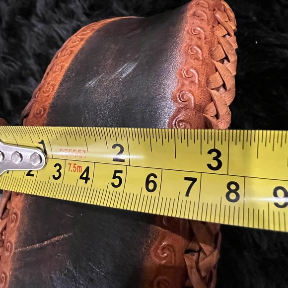 Vintage Tooled‎ Leather Mini Crossbody Bag - Picture 14 of 15